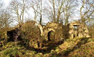 The ruins of Haughton chapel today, by Richard Guthrie